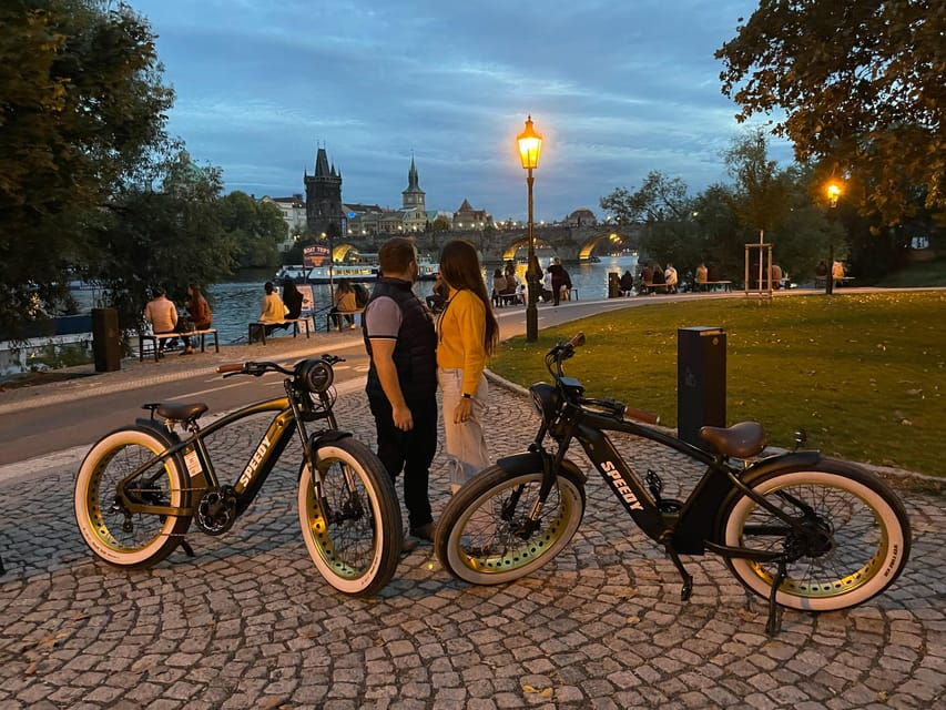 Bachelorette/Bachelor Party – City Sightseeing E-Bike Tour