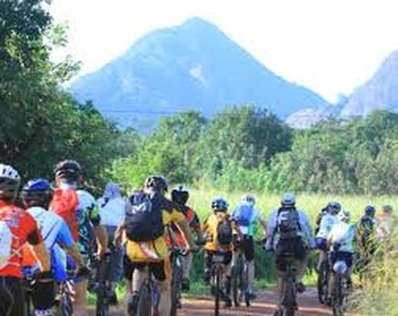 Bike Adventure-Haputale to Wellawaya via Beragala & Diyaluma