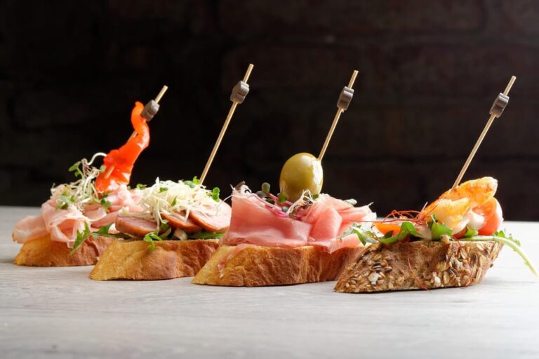 Wonders of Alicante: Bike Tour and Tapa With Drink