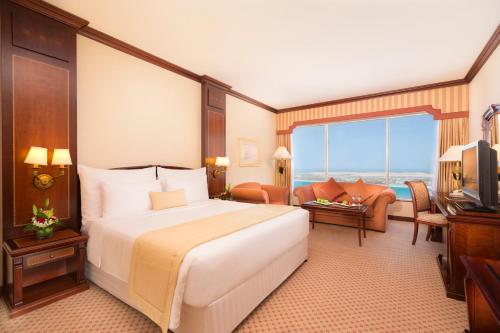 Corniche Hotel Abu Dhabi Review