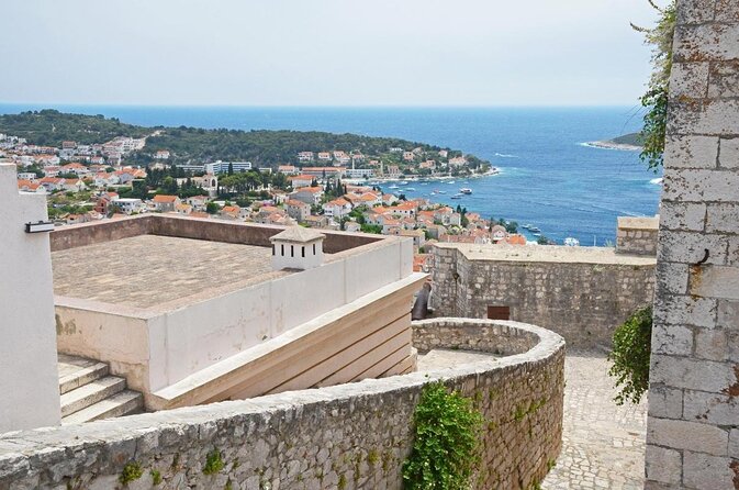 5 Islands Speedboat Tour With Blue Cave and Hvar From Trogir - Good To Know