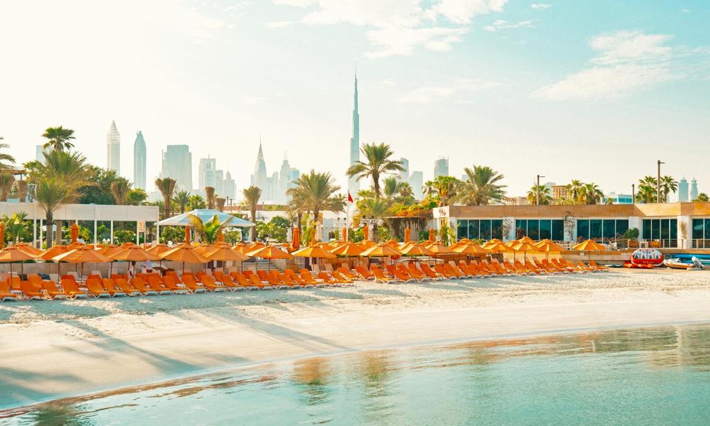 Dubai Marine Beach Resort & Spa Review